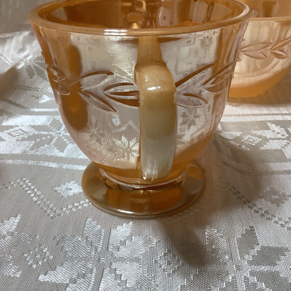 Fire King Cups And Sugar Bowl Peach Vintage 1950 Collectible - Picture 6 of 13